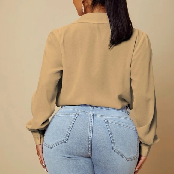 NWOT Crop Top Blouse - Picture 2 of 5